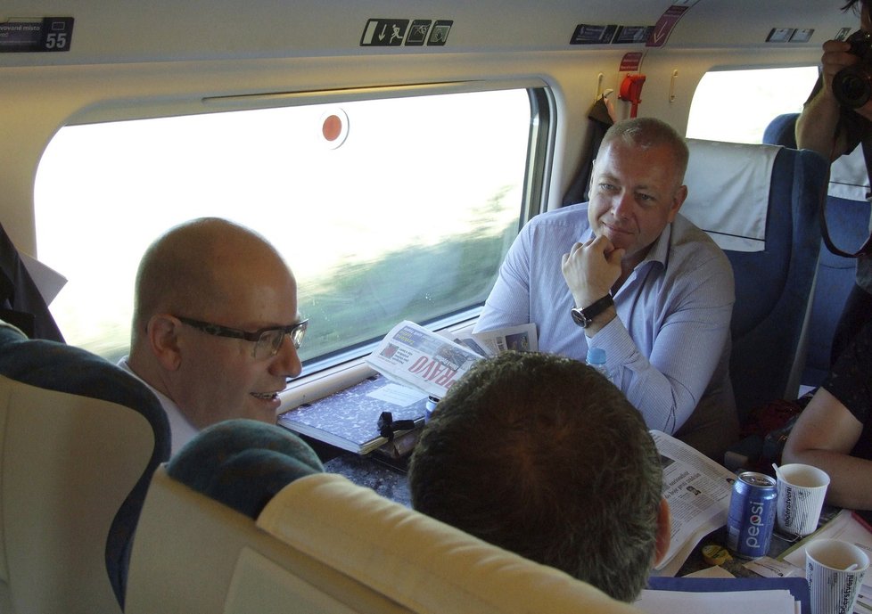 Vláda zamířila vlakem Pendolino na zasedání do Ostravy.