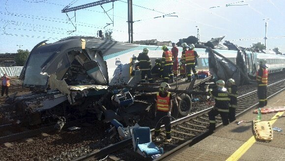 Pendolino se u Studénky srazilo s nákladním vozidlem.