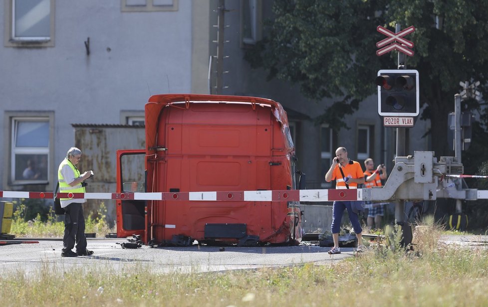 Nehodu pendolina u Studénky způsobil pravděpodobně řidič nákladního vozidla