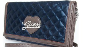 Vánoce se blíží: Luxusní peněženky Guess, Valentino a další!