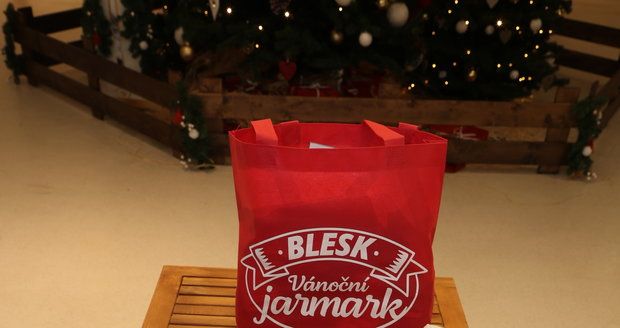 Speciální vánoční tašky jsou nabalené a připravené