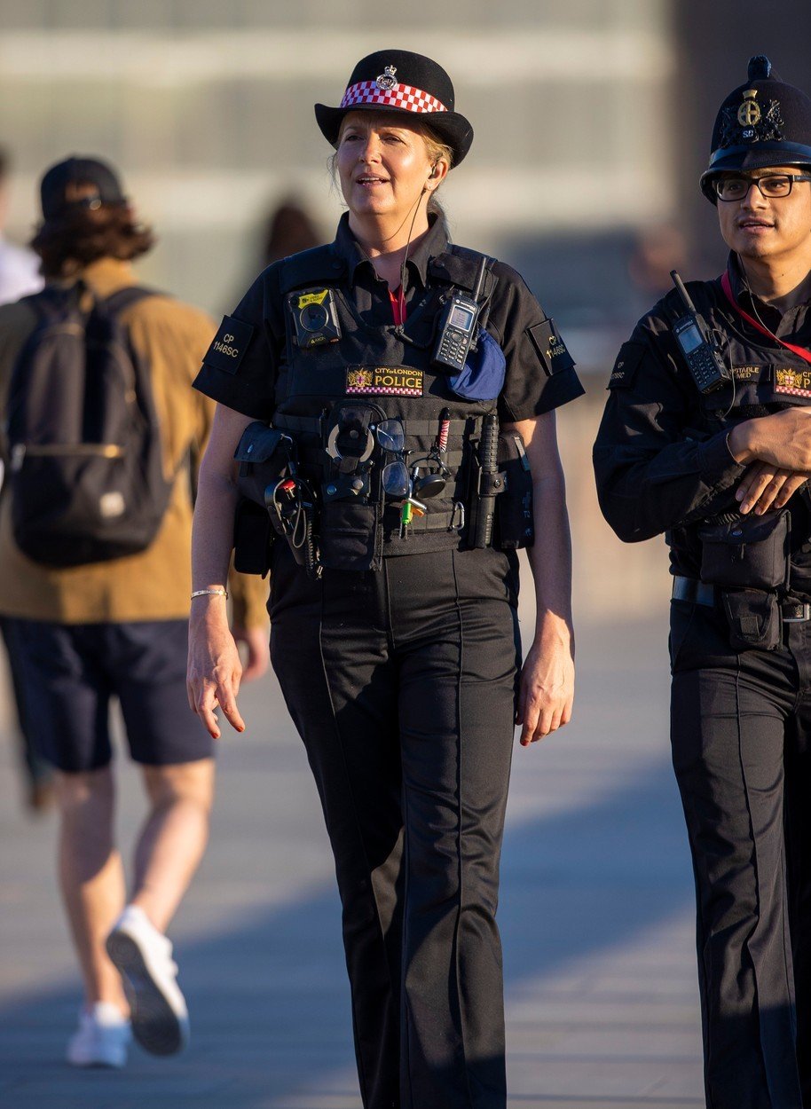 Penny Lancasterová, manželka rockera Roda Stewarta , pracuje jako policistka