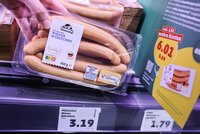 Zdražení a cenový šok v supermarketech v Německu. Řetězec experimentem ukazuje „skutečné ceny“