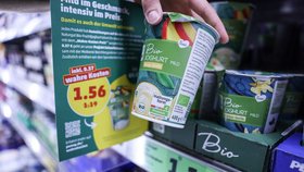 Řetězec Penny se v Německu rozhodl dočasně zdražit a ukázat "skutečné ceny" některých základních potravin (červenec 2023)