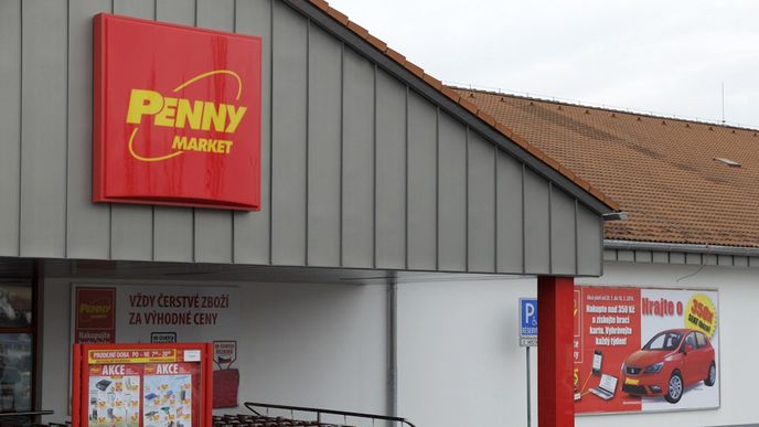 Čistý zisk diskontního řetězce Penny Market loni v Česku meziročně vzrostl o 3,5 procenta na zhruba 1,2 miliardy korun. Čistý zisk diskontního řetězce Penny Market loni v Česku meziročně vzrostl o 3,5 procenta na zhruba 1,2 miliardy korun.
