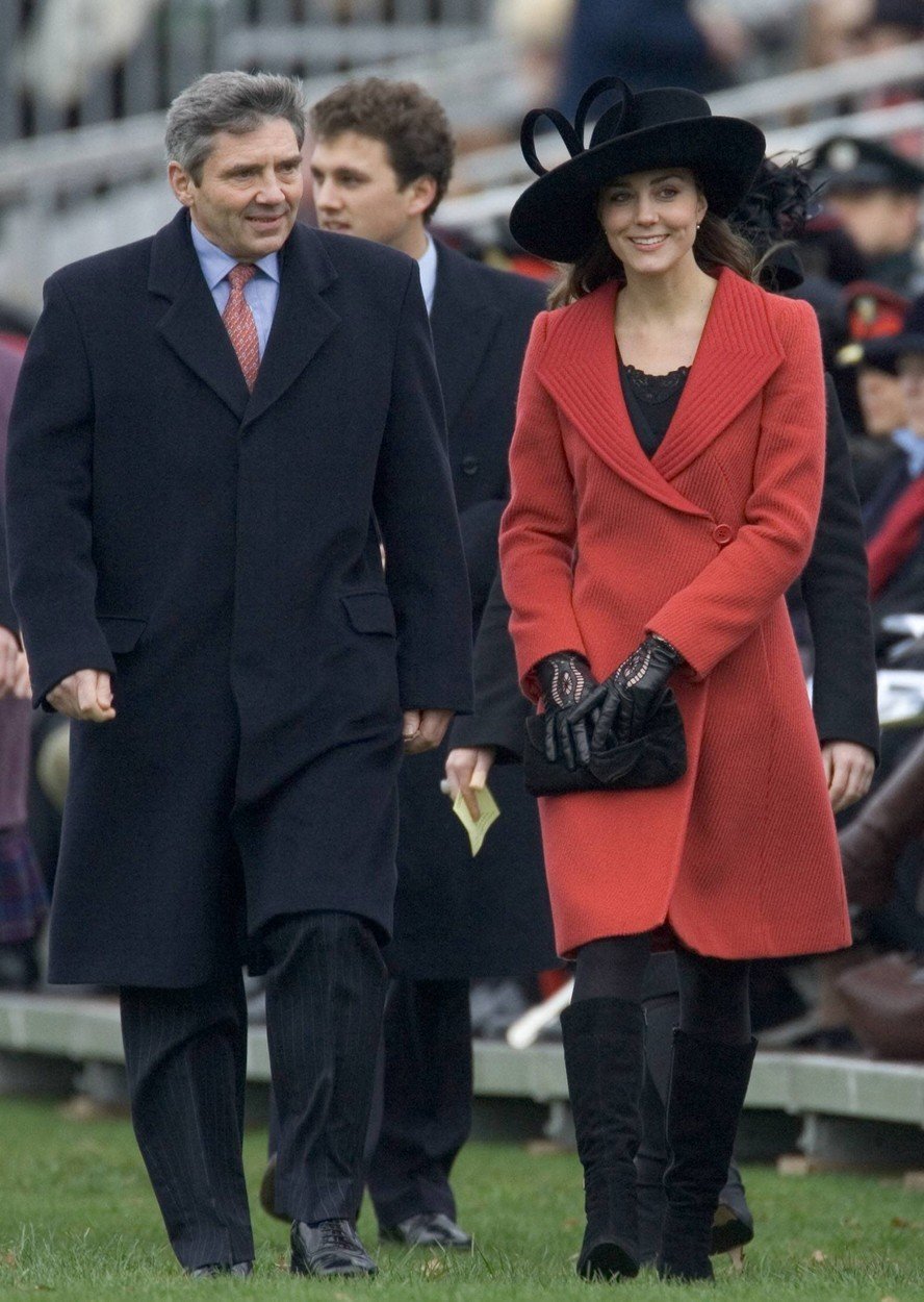 Prince William&#39;s girlfriend Kate Middleton arrives at the Sovereign&#39;s Parade at The Royal Military Academy in Camberley, west of London, 15 December 2006. Prince William was among the 446 officer cadets on parade, of which 227 passed out receiving their commision and becoming officers. Prince William is to join the Household Cavalry in The Blues and Royals. AFP PHOTO POOL TIM CLARKE,Image: 87508521, License: Rights-managed, Restrictions: DV, Model Release: no, Credit line: Profimedia