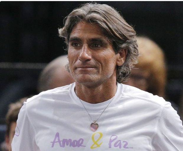 Pepe Imaz sleduje počínání Novaka Djokoviče Pepe Imaz sleduje počínání Novaka Djokoviče