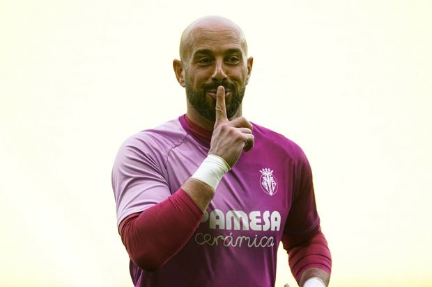 Pepe Reina v brance Villarrealu Pepe Reina v brance Villarrealu