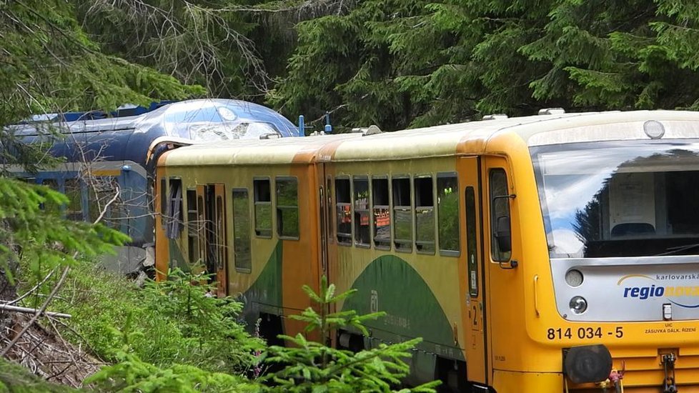 Fatální srážka vlaků o obce Pernink