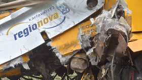 Srážka dvou vlaků u Perninku stála život dva lidi.