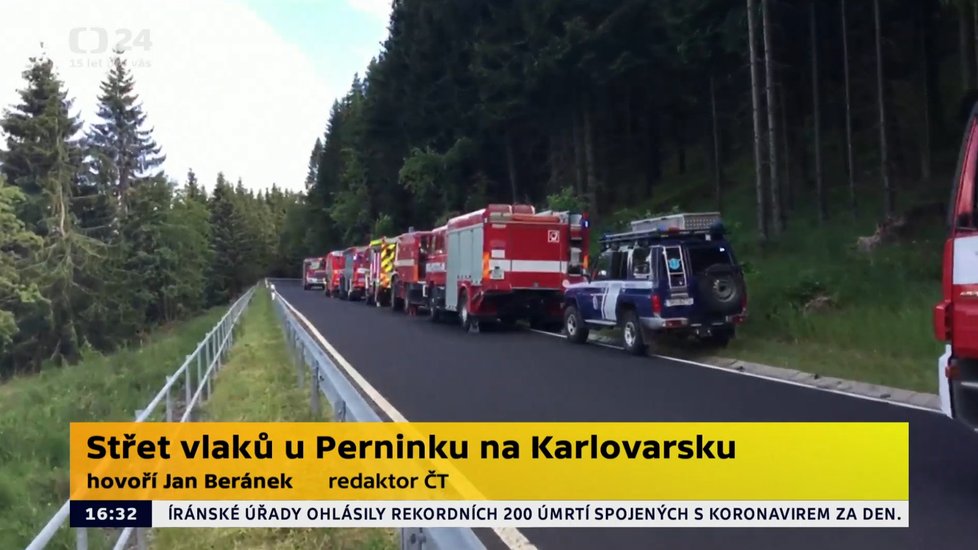 U Perninku na Karlovarsku se čelně srazily dva osobní vlaky.