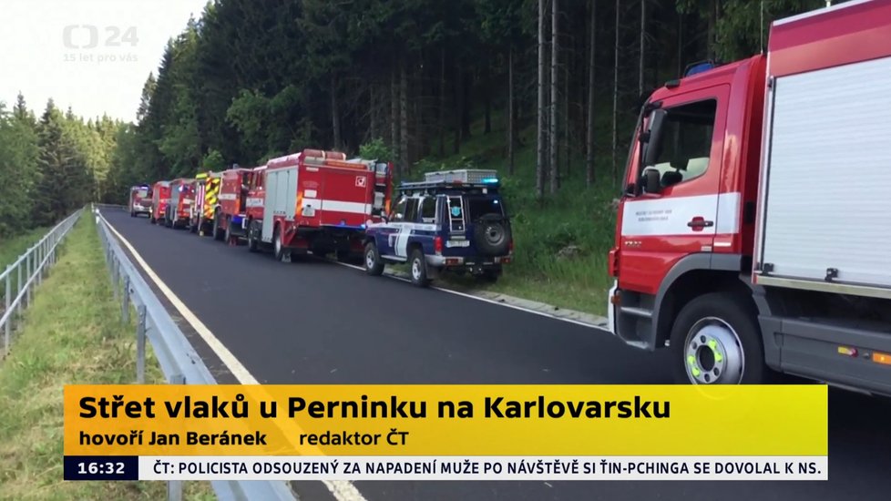 U Perninku na Karlovarsku se dnes odpoledne po 15:00 čelně srazily dva osobní vlaky.