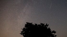 Padající hvězdy – meteorický roj Perseid