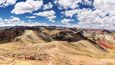 Palcoyo aneb „menší duhové hory“ se nacházejí taktéž v oblasti peruánské Východní Kordillery