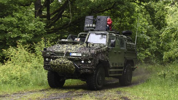 Jezdili jsme armádním speciálem: Bůh hromu nesestřelen