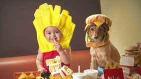 Na Halloween se převlékli za malé hranolky a oblíbený Big Mac.