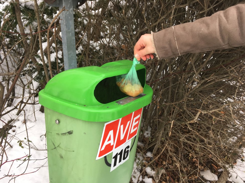 Řádně vyhozené exkrementy pražských psů končí ve spalovně, vzniká z nich energie.