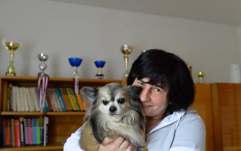 Jana Holubová s Tomíkem, který se jí vrátil jako psí senior. 