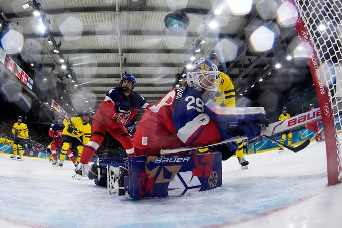 Česko - Švédsko 0:2. Ambice vyhasly, zbyly jen slzy. Hokejistky končí ve čtvrtfinále Česko - Švédsko 0:2. Ambice vyhasly, zbyly jen slzy. Hokejistky končí ve čtvrtfinále