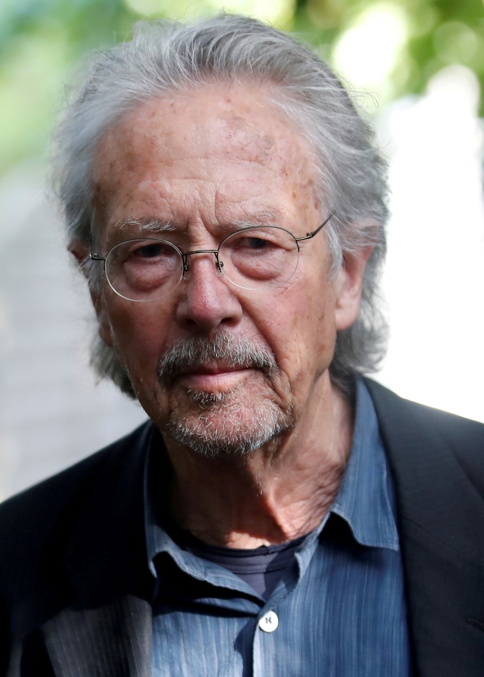 Rakouský spisovatel Peter Handke se stal laureátem Nobelovy ceny za literaturu za rok 2019.