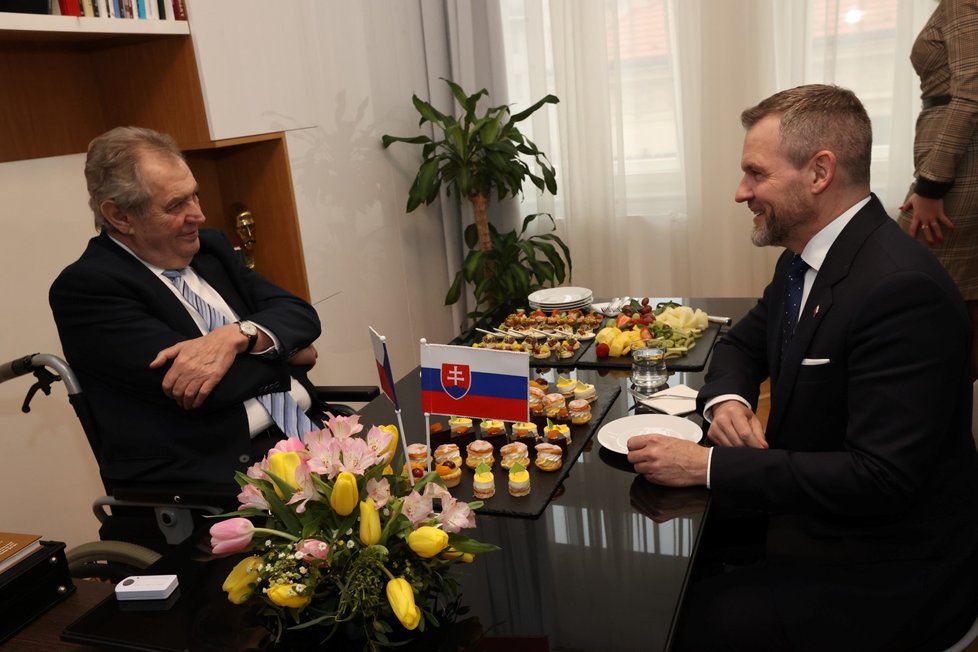 Peter Pellegrini zavítal v Praze na návštěvu do kanceláře k Miloši Zemanovi (29.2.2024).