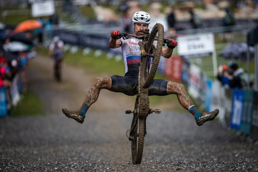 Cyklista Peter Sagan se připravuje na konec kariéry. Rozhodl se začít podnikat v hoteliérství, jeho SP resort již otevřel své brány