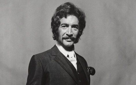 Peter Wyngarde zemřel.