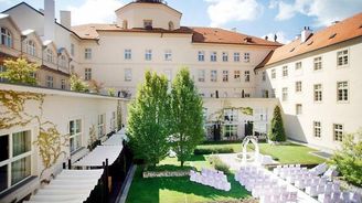 CEFC může koupit pražský luxusní hotel Mandarin Oriental