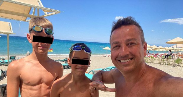 Petr Bende vyvezl své syny na dovolenou do Turecka