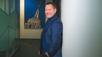 Investor Mucha se spojuje s Borkovcem z Partners a zakládá novou investiční platformu. Slibuje 12procentní výnos Investor Mucha se spojuje s Borkovcem z Partners a zakládá novou investiční platformu. Slibuje 12procentní výnos