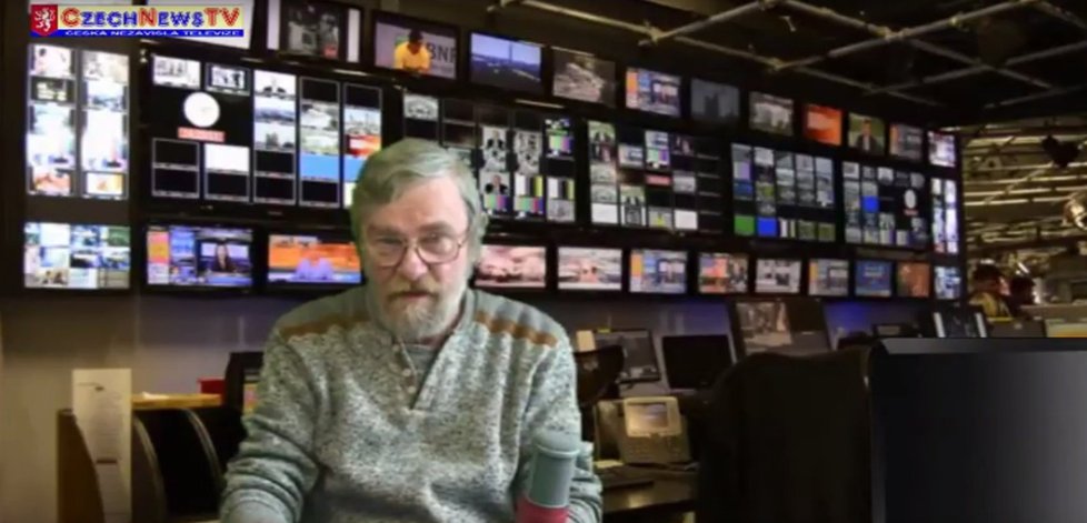 Zpravodajství Petra Černého na internetu: Takhle vypadá on a jeho studio.