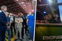 Fiala v Etiopii navštívil leteckou základnu s českými techniky. A zamířil do Keni
