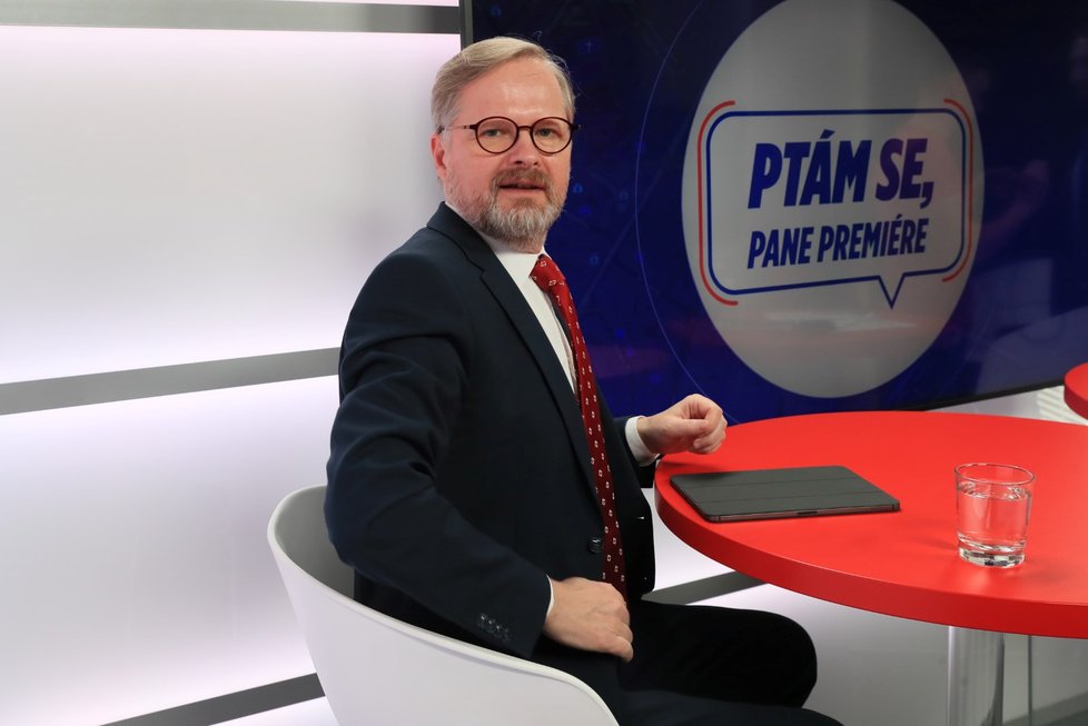 Premiér Petr Fiala v pořadu Blesku Ptám se, pane premiére. (14.4.20022)