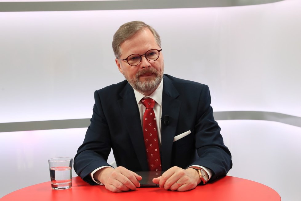 Premiér Petr Fiala v pořadu Blesku Ptám se, pane premiére. (14. 4. 2022)