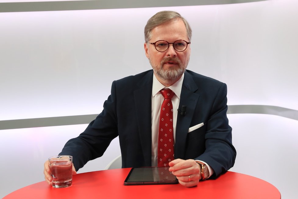 Premiér Petr Fiala (ODS) v pořadu Blesku Ptám se, pane premiére. (14.4.2022)