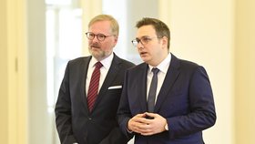 Premiér Petr Fiala a ministr zahraničí Jan Lipavský na setkání s diplomaty (22.8.2022)