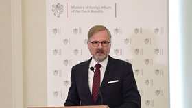 Premiér Petr Fiala na setkání s diplomaty (22. 8. 2022)