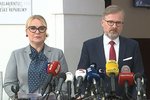 Petr Fiala a Jana Černochová (oba ODS) na tiskovce po jednání vlády ve Sněmovně (20.7.2022)