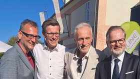 Oslava 35 let ODS: Expředsedové ODS Petr Nečas (vlevo), Petr Topolánek (třetí zleva) a Petr Fiala (vpravo) se současným předsedou Martinem Kupkou