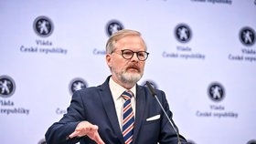 Premiér Petr Fiala (ODS) na Úřadu vlády (říjen 2025)