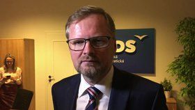 Fiala se pře s „nekolegiálním“ Klausem mladším. „Jsem lídr,“ vzkázal mu