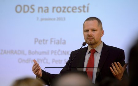 Petr fiala vystoupil 7. prosince 2013 na půdě CEVRO institutu a oznámil, že se chce stát předsedou ODS
