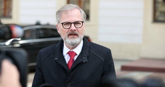 Premiér Petr Fiala (ODS) po schůzce s Petrem Pavlem na Hradě (5.10.2025)