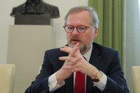 Premiér Fiala pro Blesk: „Ukrajina bojuje i za nás!“ Putin je válečný zločinec
