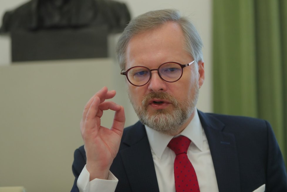Předseda vlády Petr Fiala (ODS) během rozhovoru pro Blesk (4. 2. 2022)