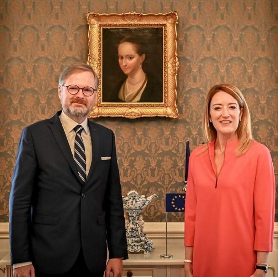 Premiér Petr Fiala (ODS) s předsedkyní Evropského parlamentu Robertou Metsolaovou (16.6.2022)