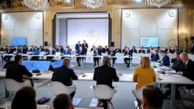 Premiér Petr Fiala (ODS) na summitu o pomoci Ukrajině v Paříži (26.2.2024) 