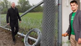 Fiala hájí plot proti uprchlíkům. Podporuje katastrofu, zlobí se kritici