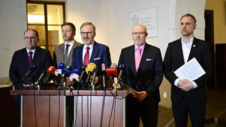 Asistovaná sebevražda opozice. Lídr nejasný, dohoda ve hvězdách a Antibabiš by musel být jako Spider-Man Asistovaná sebevražda opozice. Lídr nejasný, dohoda ve hvězdách a Antibabiš by musel být jako Spider-Man
