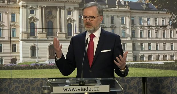 Fiala věří: Vládní balíček a důchodová reforma? Stíháme to představit v půlce května